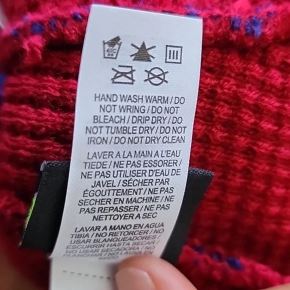 NWT - Nike Football Soccer Club Barcelona, unisex beanie hat in Blue/Maroon - Picture 6 of 7